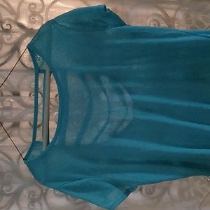 Womens short sleeve action wear top